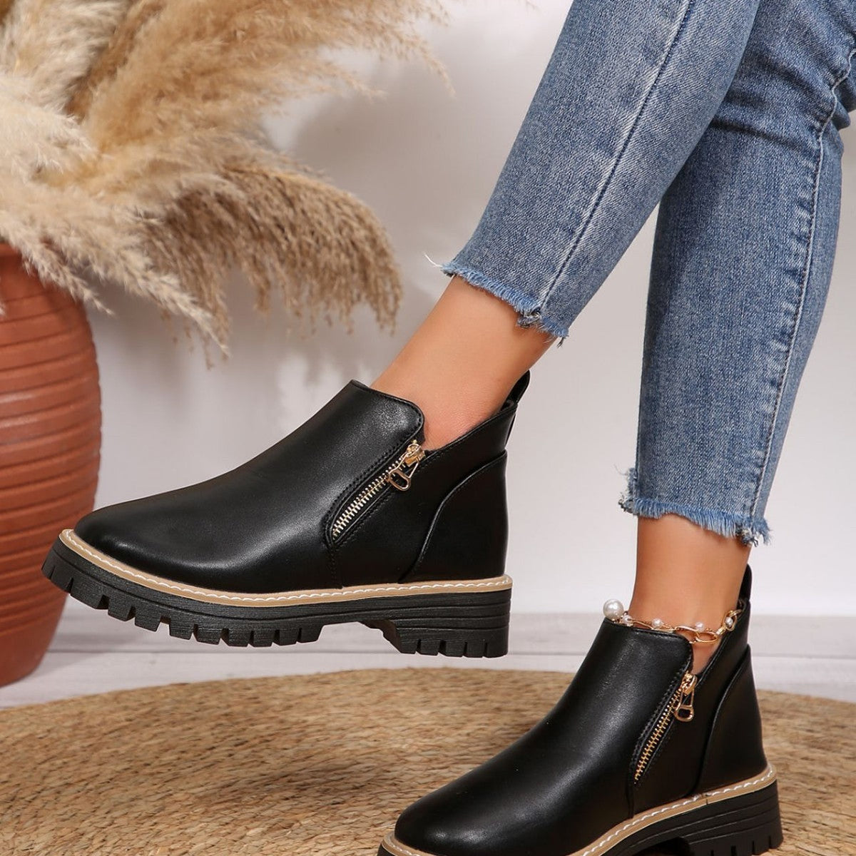 Chic Zip-Up Wedge Boots